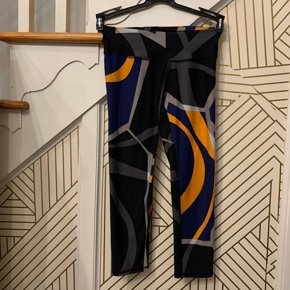 Fabletics Cropped Leggings